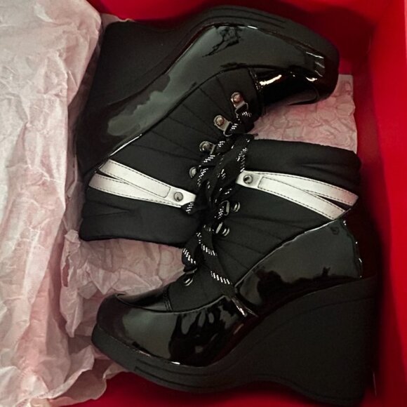 NIB Bebe PH8 Wedge Platform Ankle Booties - Picture 6 of 11